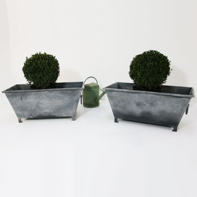 The Kildare heavy duty square planter 