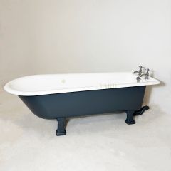 Vintage cast iron bath 