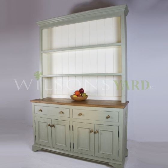 Vintage style kitchen dresser